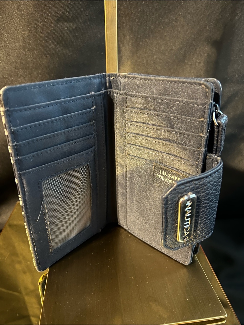 Nautica Navy and White Rope-Print Card Wallet - Picture 5 of 9